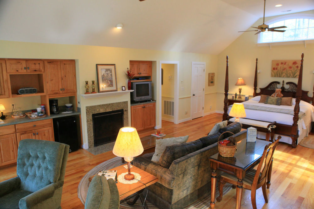The Inn At Sugar Hollow Farm Crozet Экстерьер фото